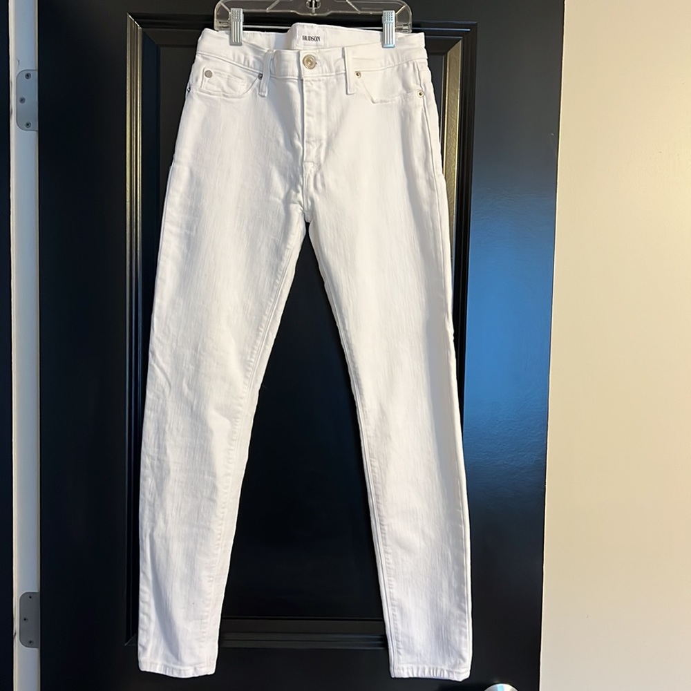 • HUDSON WHITE JEANS •